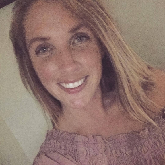 Meet your Posher, Karen - Picture 1 of 1